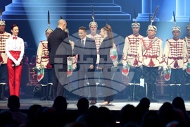 „Нощ на звездите“ - спектакъл