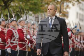 Румен Радев - Паметник на летеца - почит