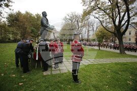 Паметник на летеца - почит