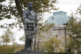 Паметник на летеца 