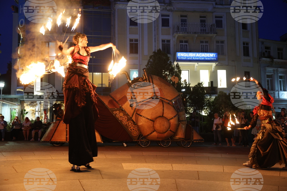 Варна - Варненско лято - „Охлюмотив“