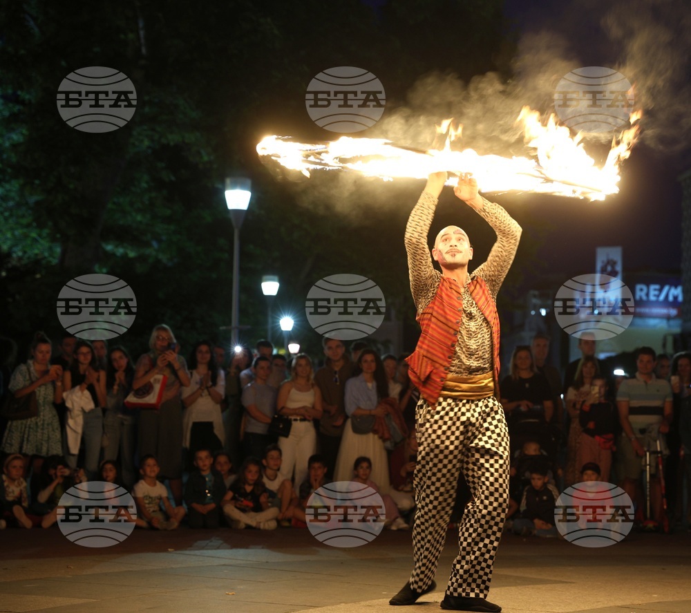 Варна - Варненско лято - „Охлюмотив“