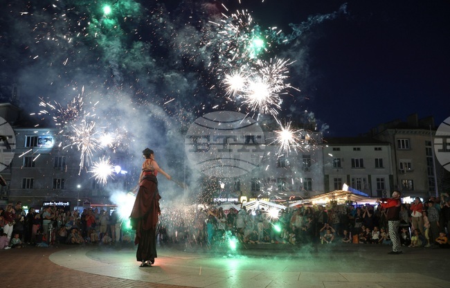 Варна - Варненско лято - „Охлюмотив“