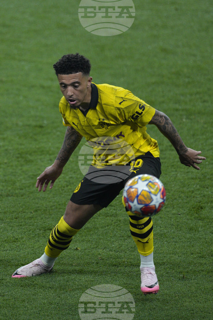 Борусия Дортмунд проучва трето завръщане за Джейдън Санчо в отбора