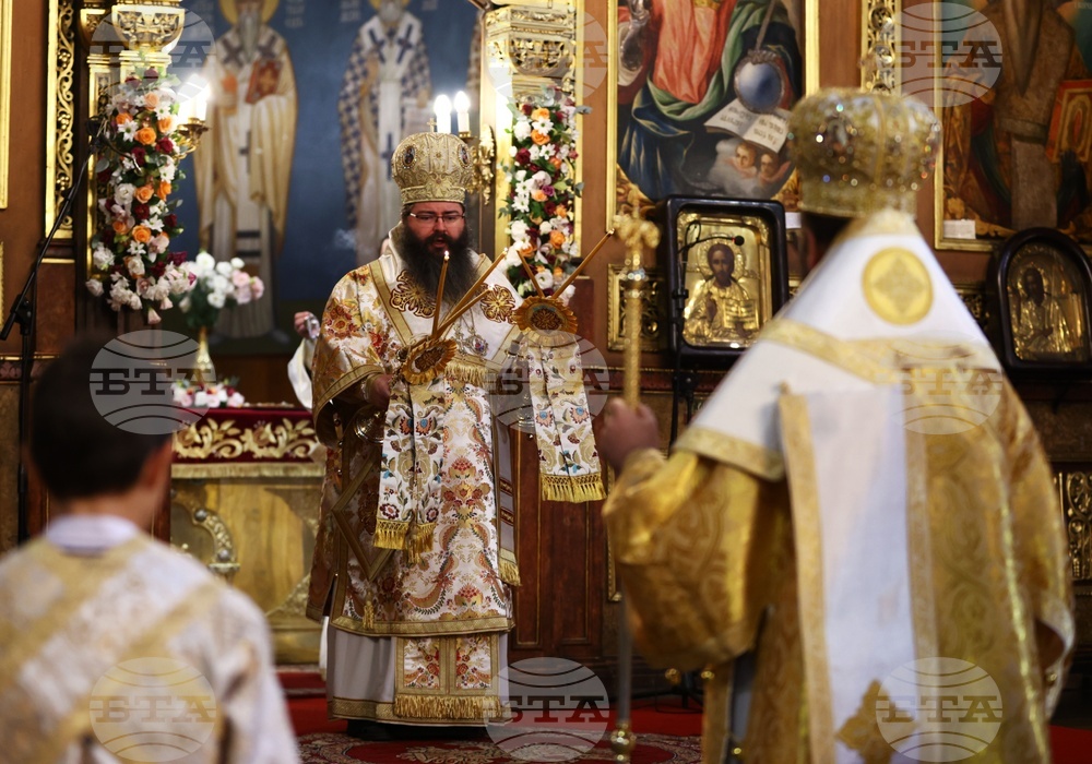 Храм "Света Неделя" - съборна архиерейска Света литургия - патриарх Неофит - годишнина