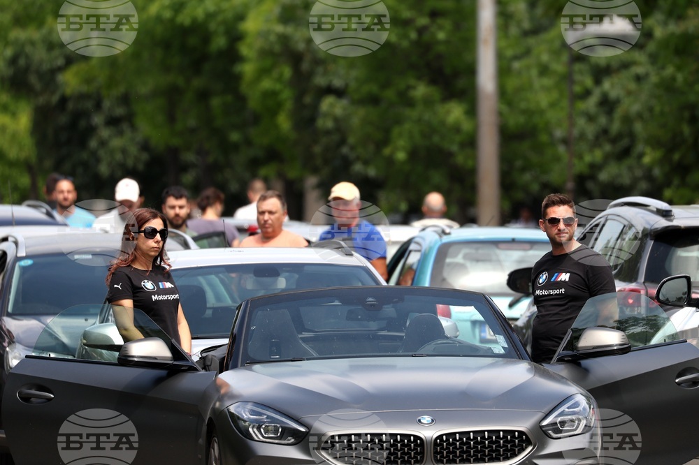 2 юни - сирени - почит