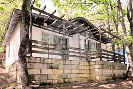 Бунгало №14 отвън