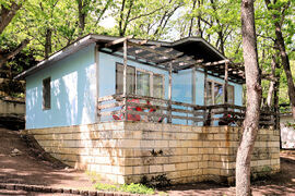 Бунгало №5 отвън