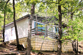 Бунгало №2 отвън