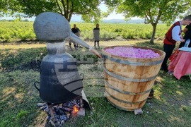 Казанлък - „Розобер“ - празник