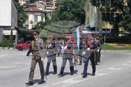 Велико Търново - Ден на Ботев - честване