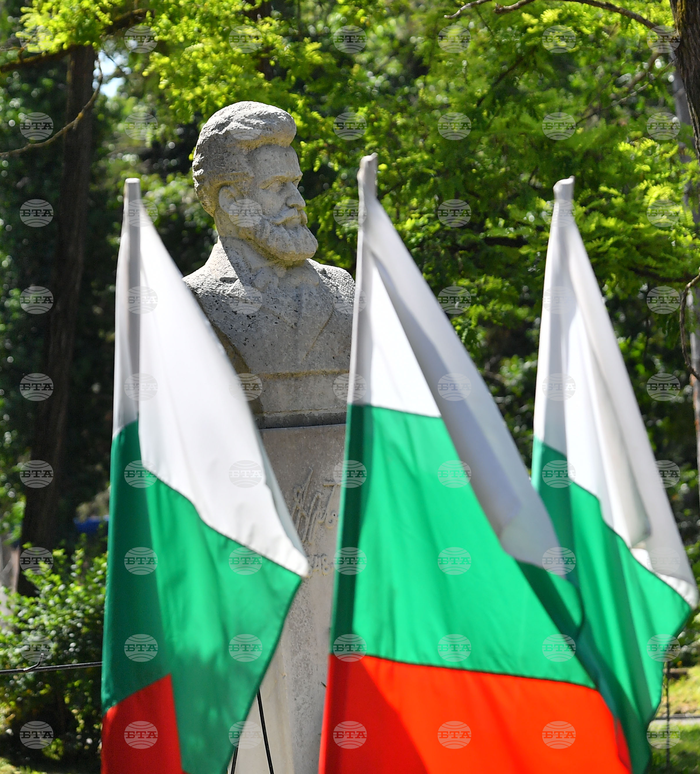 Разград - Ден на Ботев - почит