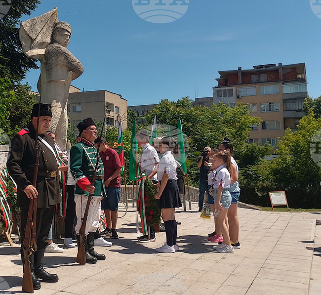 Търговище - Ден на Ботев - общоградско поклонение