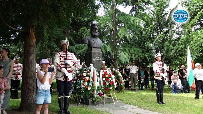 Тържествена церемония за 148-годишнината от гибелта на Христо Ботев се състоя в Борисовата градина