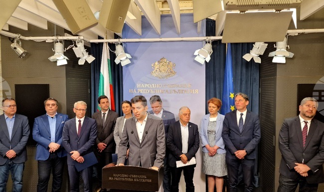 Народно събрание - „Продължаваме Промяната-Демократична България“ - брифинг