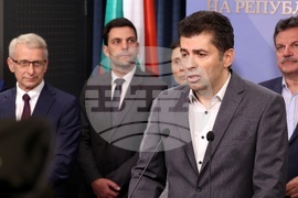 Народно събрание - „Продължаваме Промяната-Демократична България“ - брифинг - Кирил Петков