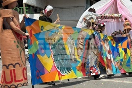 Казанлък - празнично шествие