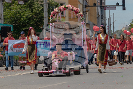 Казанлък - празнично шествие