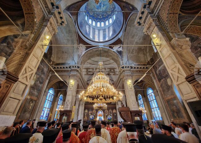 Отец Севастиян ще отслужи маслосвет в бургаския храм "Св. св. Кирил и Методий"