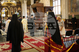 Бургас - храм "Св. св. Кирил и Методий" - сливенски митрополит Арсений - служба