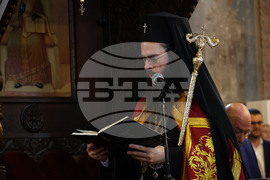 Бургас - храм "Св. св. Кирил и Методий" - сливенски митрополит Арсений - служба