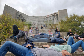 Варна - радио-балет "Нонумент 2.0" - пърформанс - приятелство