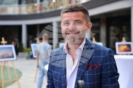 Бургас - Джосефин Карусо и Евелин Георгиев - „От море до море" - изложба - Джузепе Де Франческо