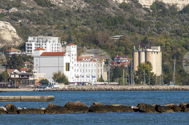 Пианистът и валдхорнист Цветан Момчилов ще представи соловия си албум “Полет” в Балчик
