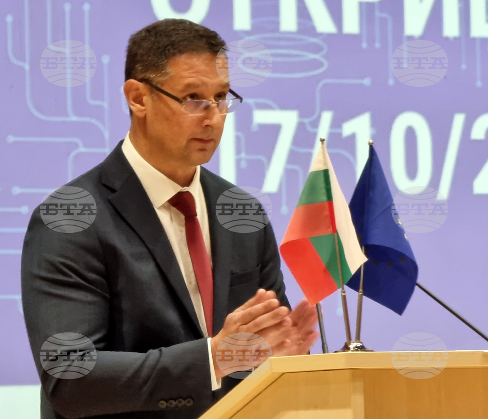Проф. д-р Евгени Станимиров е преизбран за ректор на Икономическия университет във Варна