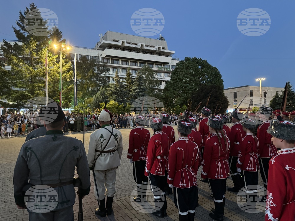 Казанлък - тържествена заря-проверка