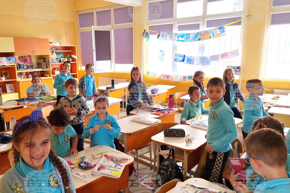 Сливен - „Светилник“ - Второ училище „Христо Ботев“ - училищен химн