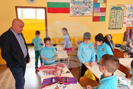 Сливен - „Светилник“ - Второ училище „Христо Ботев“ - училищен химн