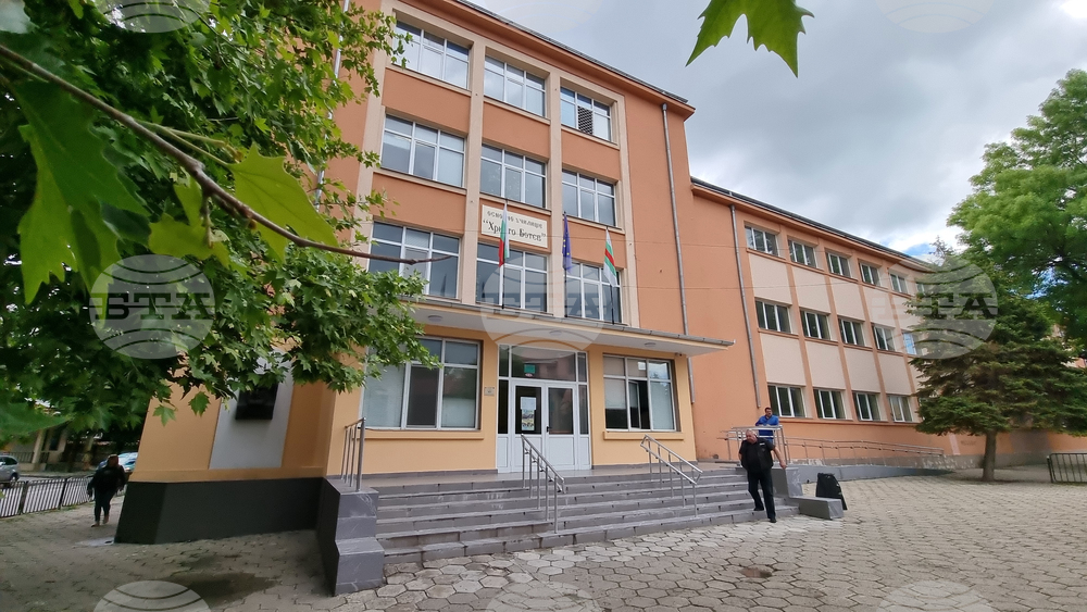 Сливен - „Светилник“ - Второ училище „Христо Ботев“ - училищен химн