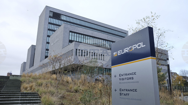 В Гърция е разкрит извършител на онлайн сексуални престъпления с жертви в България