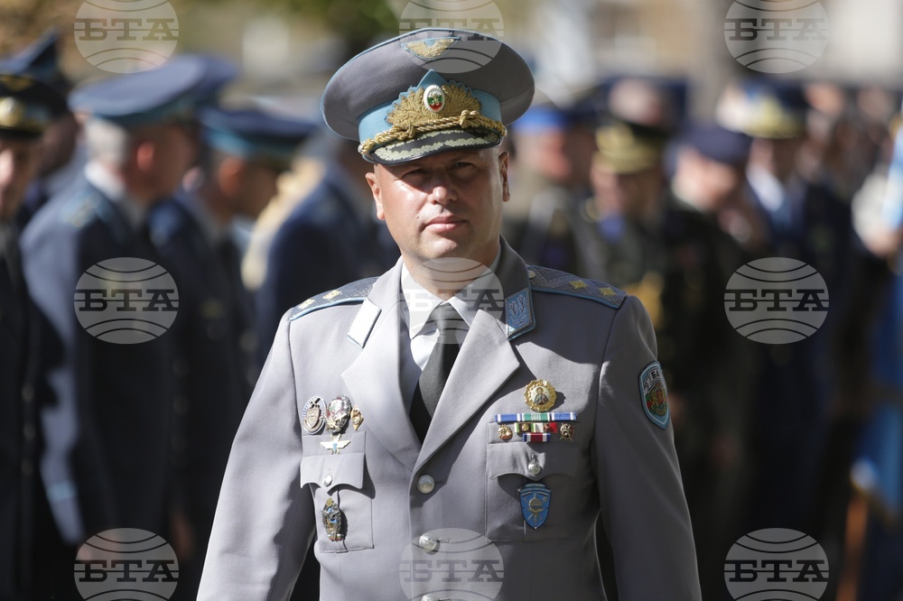Празник на военните парашутисти - отбелязване - генерал-майор Явор Матеев