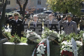 Румен Радев - празник на военните парашутисти - отбелязване