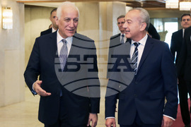 Гълъб Донев - Вахагн Хачатурян - среща