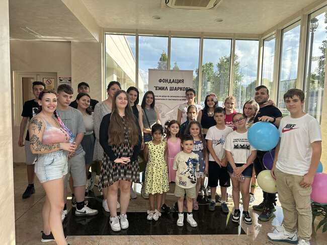 Фондация "Емил Шарков": Празник за Деня на детето