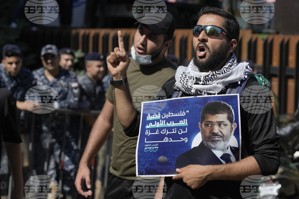 Египетски съд остави “Мюсюлмански братя” в списъка на терористичните организации за още пет години