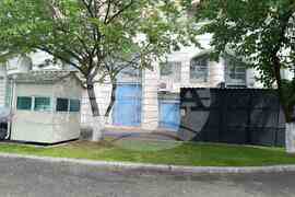 Сириец хвърли коктейл Молотов по входа на израелското посолство в Букурещ