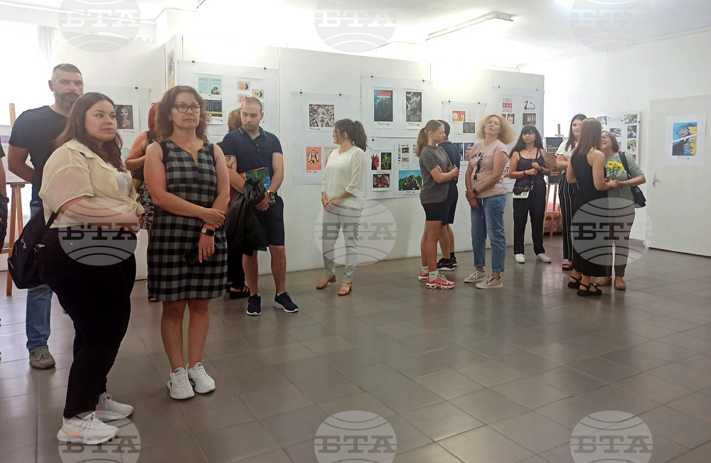 Годишна изложба на ученици от Средно училище "Панайот Волов" откриха в Художествена галерия "Елена Карамихайлова" в Шумен