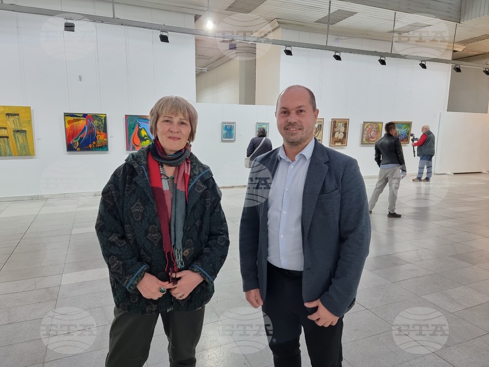 Artists from Bulgaria, North Macedonia Present Painting Exhibition in Ruse