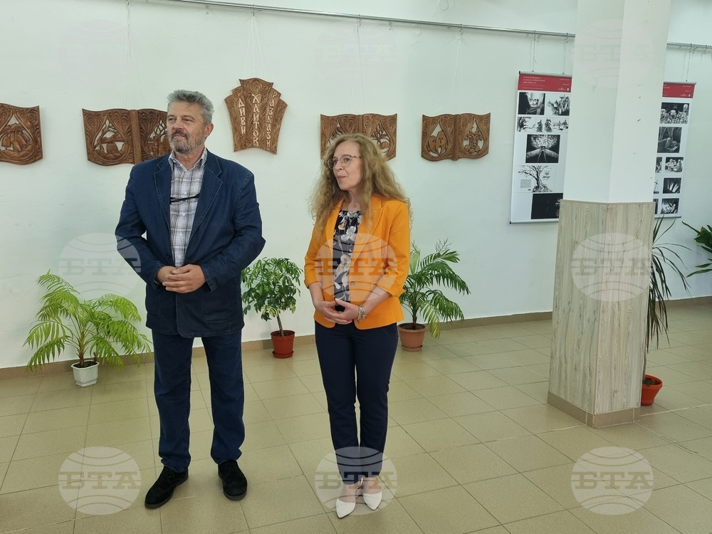 Изложба илюстрации по „Диви разкази“ на Николай Хайтов бе открита в Смолян като част от честванията на 105 години от рождението на писателя