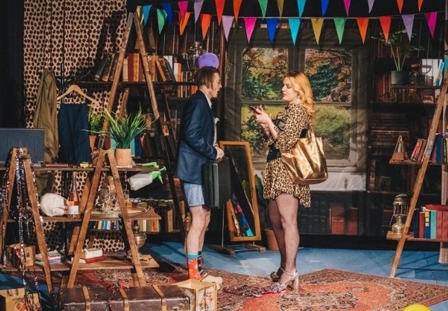 Драматичен театър „Борис Луканов“ – Ловеч: „Малката книжарница“ на Ловешкия театър гостува в Нов Театър – НДК на 12 юни