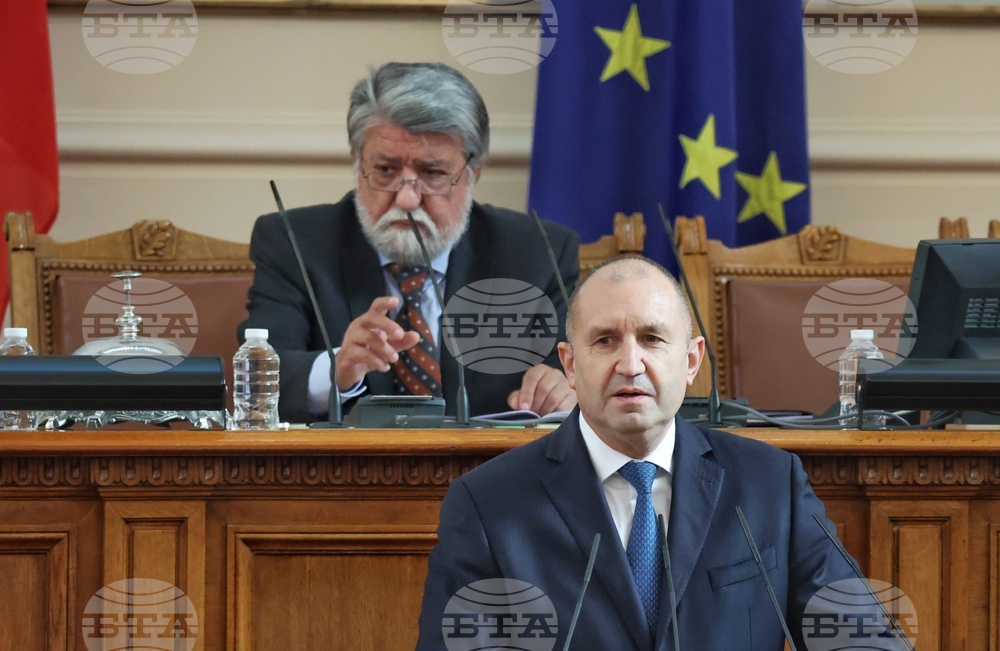 Четиридесет и осмо Народно събрание - първо заседание - откриване - Румен Радев