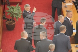 Четиридесет и осмо Народно събрание - първо заседание