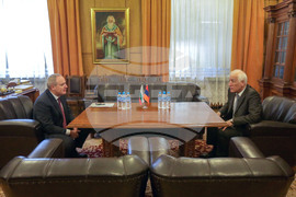 Анастас Герджиков - Вахагн Хачатурян - среща