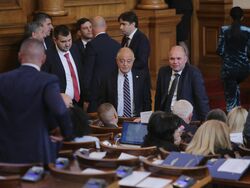 Четиридесет и осмо Народно събрание - първо заседание