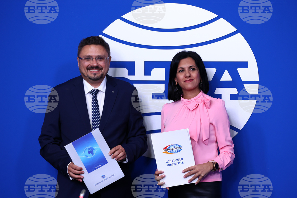 Национален пресклуб - БТА - АРМЕНПРЕС - споразумение - подписване