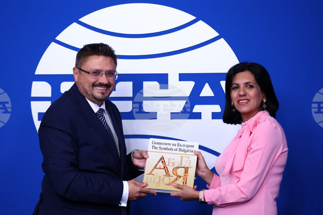 Национален пресклуб - БТА - АРМЕНПРЕС - споразумение - подписване